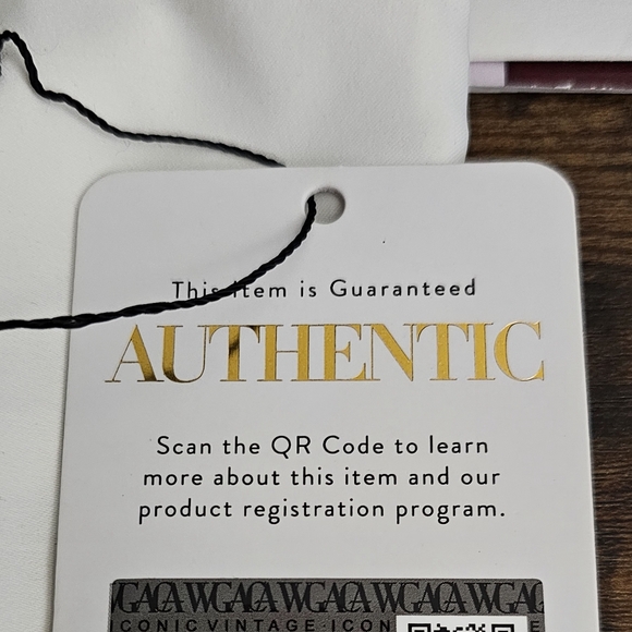 Vintage Authentic Gucci Crossbody Bag – Red Leather Trim - Picture 6 of 6